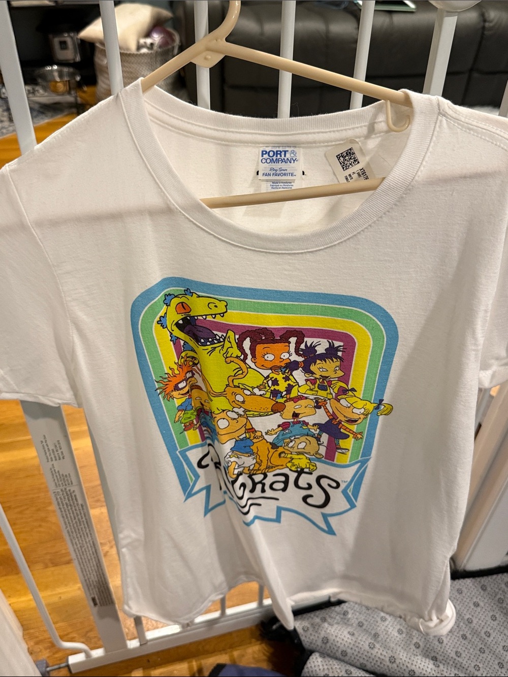 Rugrats graphic tee size L **NWT**